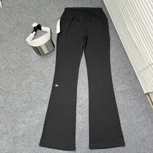 Black Women's Pants Alo Yoga. Size S. Perfect condition